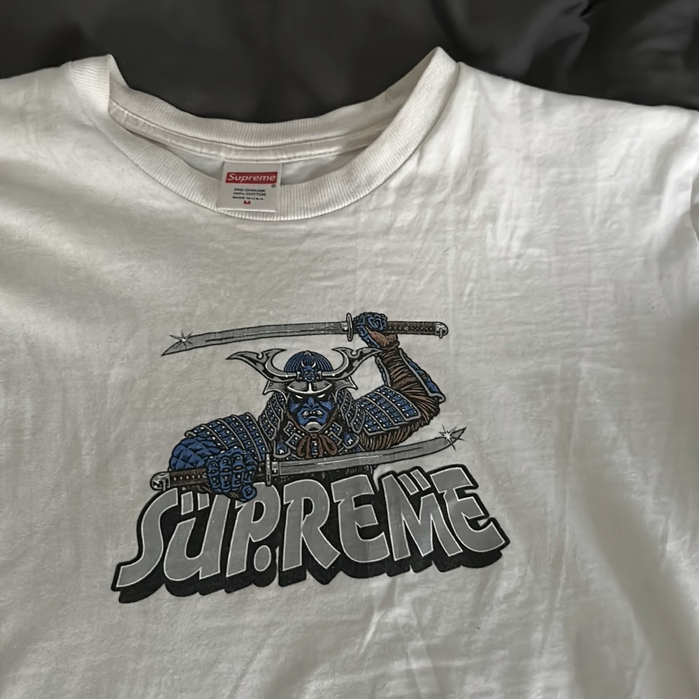 Supreme shirt Sz. M